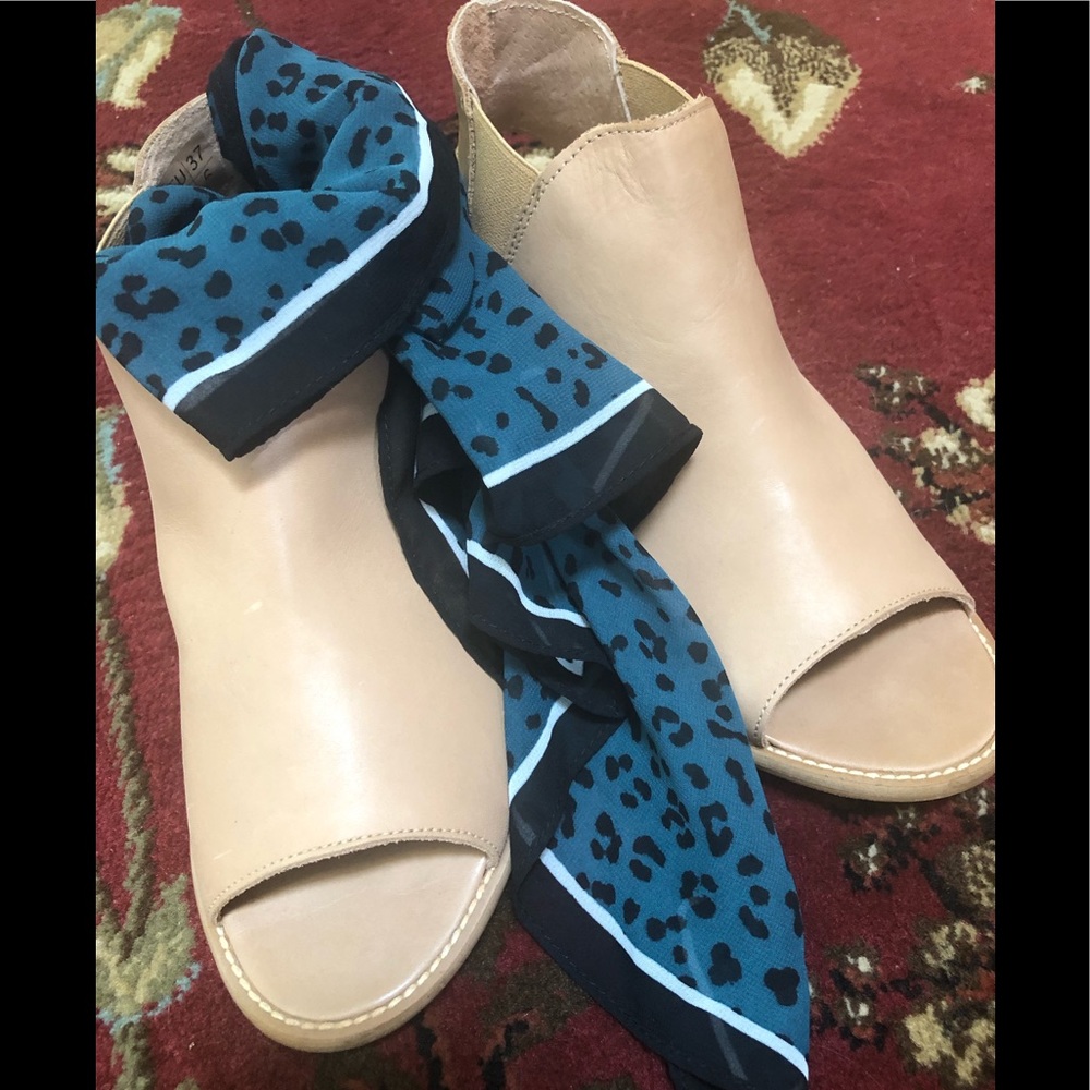 Super cute bootie sandal